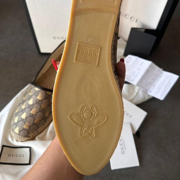 Gucci GG Supreme Gold Bees Espadrilles Size 42 New In Box! - Picture 3 of 5